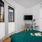 Welcome Kasprzaka Apartman Varsó