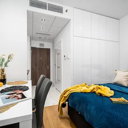 Welcome Kasprzaka * Warsaw